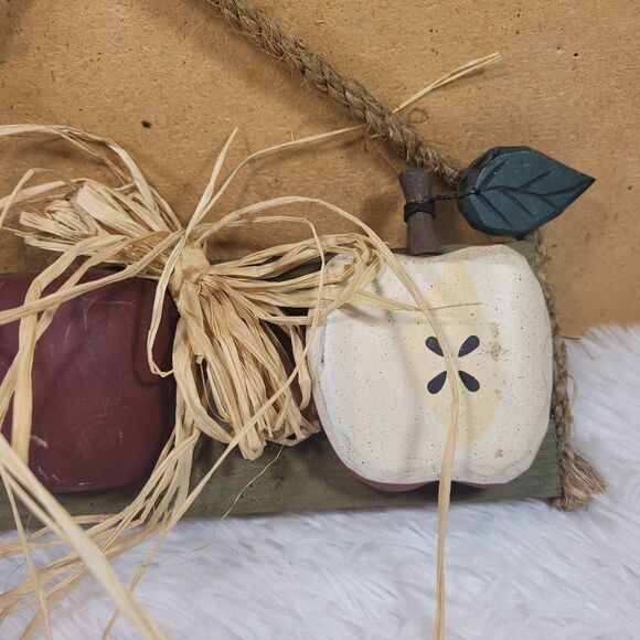 Rustic Apple Decor Sign with Raffia Bow - Picture 3 of 5